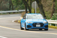 0-100km/h加速を4.1秒でクリアする俊足ワゴンのアウディ RS 4 アバントは、快適な乗り味も魅力!! - Audi_RS4_Avant_20210421_1