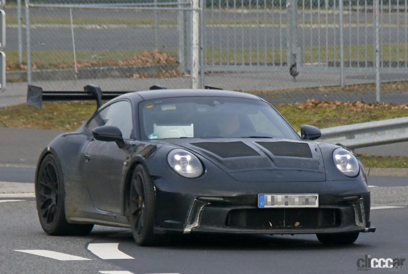 「まさに「公道のレーシングカー」。新型・ポルシェ 911GT3 RS、巨大ウィングがさらなる進化」の2枚目の画像