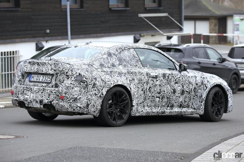 「いよいよニュルで最終仕上げへ！　BMWの高性能2ドア・新型「M2」をキャッチ」の9枚目の画像