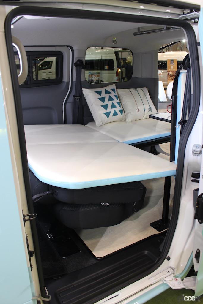 日産がnv350キャラバン Nv0バネット セレナをベースとした車中泊仕様を出展 ジャパンキャンピングカーショー21 Clicccar Com