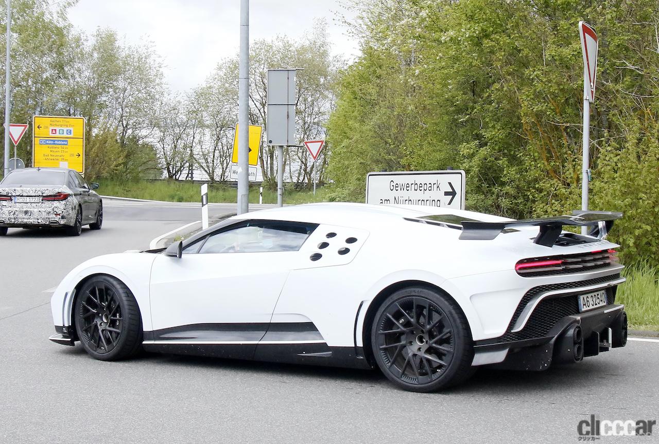Bugatti-Centodieci-12.jpg