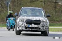 「M Performance」設定！　BMWの電気SUV「iX3」が大幅改良へ - Spy shot of secretly tested future car