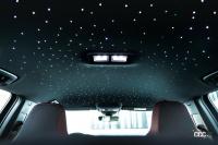 「天井がキラキラ☆　ロールスロイス「スターライト」技術を導入したVWゴルフのカスタムカーが初公開」の9枚目の画像ギャラリーへのリンク