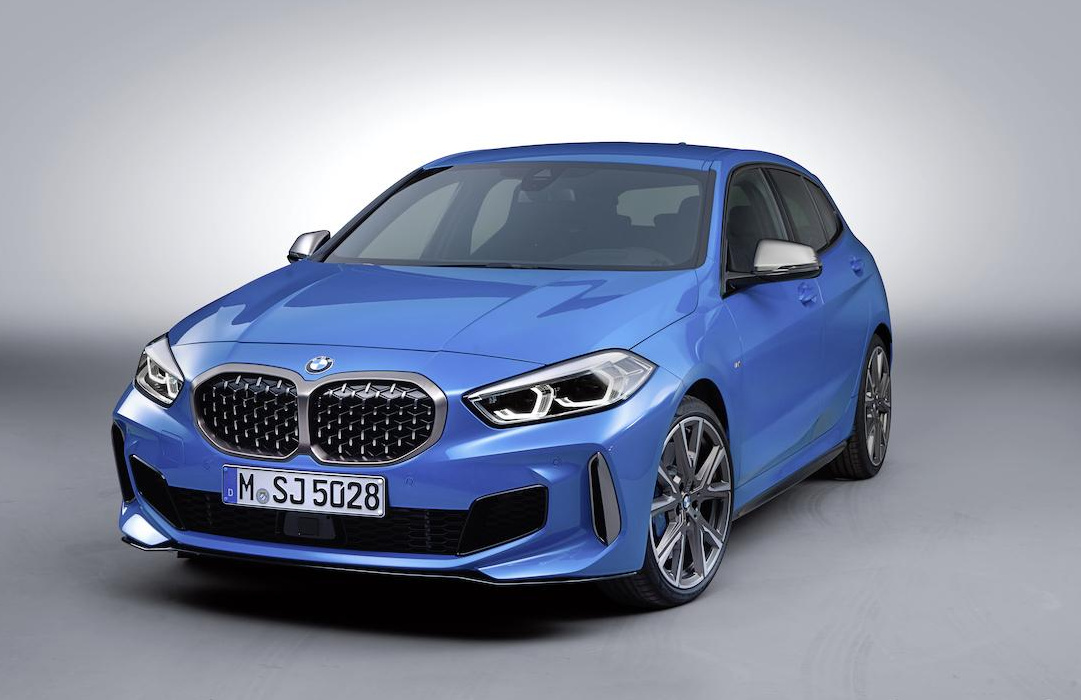 Bmw 1シリーズが人気オプションを標準装備化する一部改良を実施 新型ゴルフへの対抗施策 Clicccar Com Bmw 1シリーズが人気オプションを標準装備化する一部改良を実施 新型ゴルフへの対抗施策 Clicccar Com