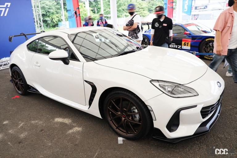 STIパーツ装着の新型BRZ