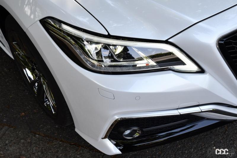 「「アンチドイツセダン比較試乗」その4・トヨタ クラウン RS Advance 2.5ハイブリッド【プレミアムカー厳正テスト】」の2枚目の画像