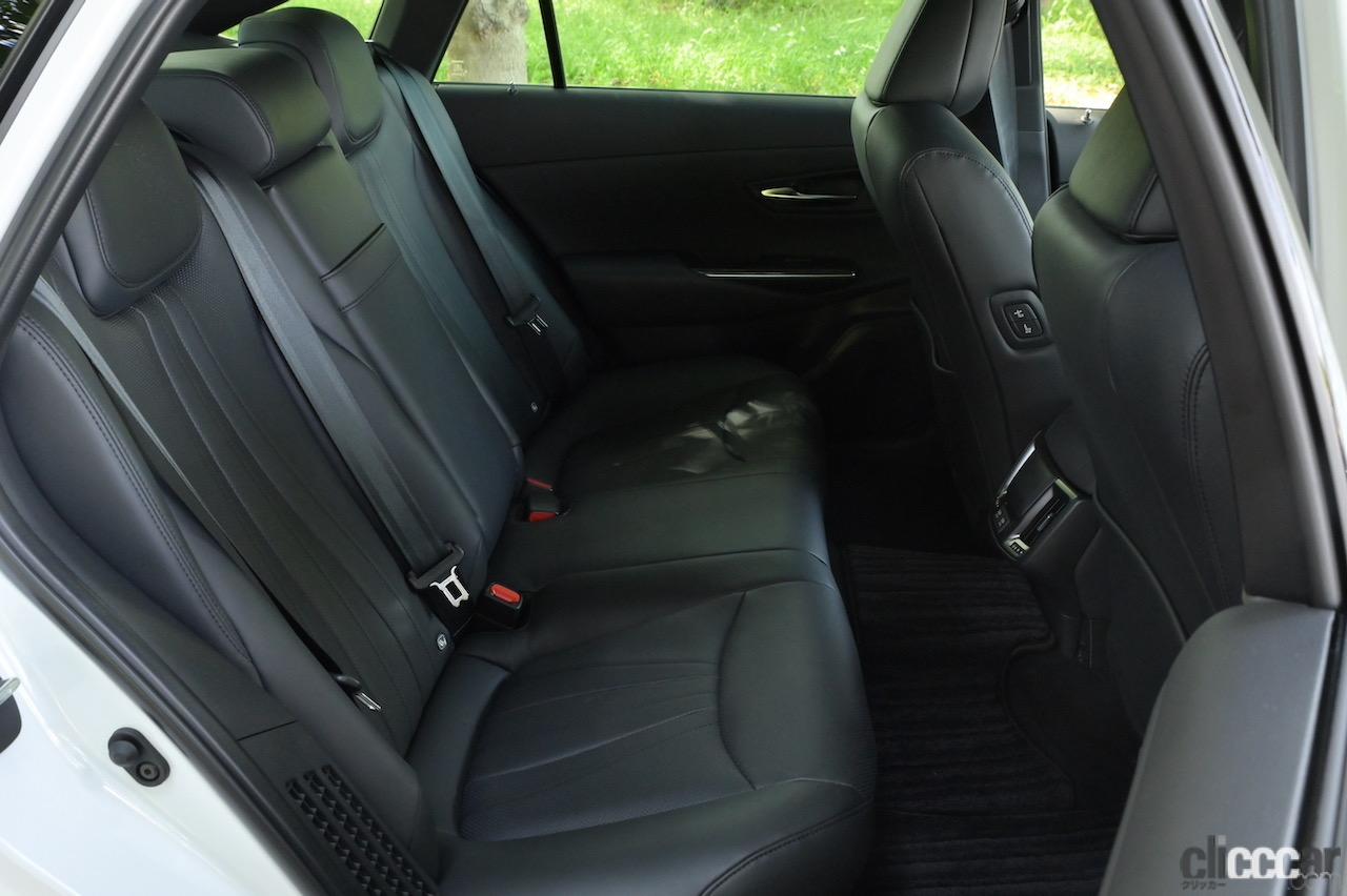 「「アンチドイツセダン比較試乗」その4・トヨタ クラウン RS Advance 2.5ハイブリッド【プレミアムカー厳正テスト】」の5枚目の画像