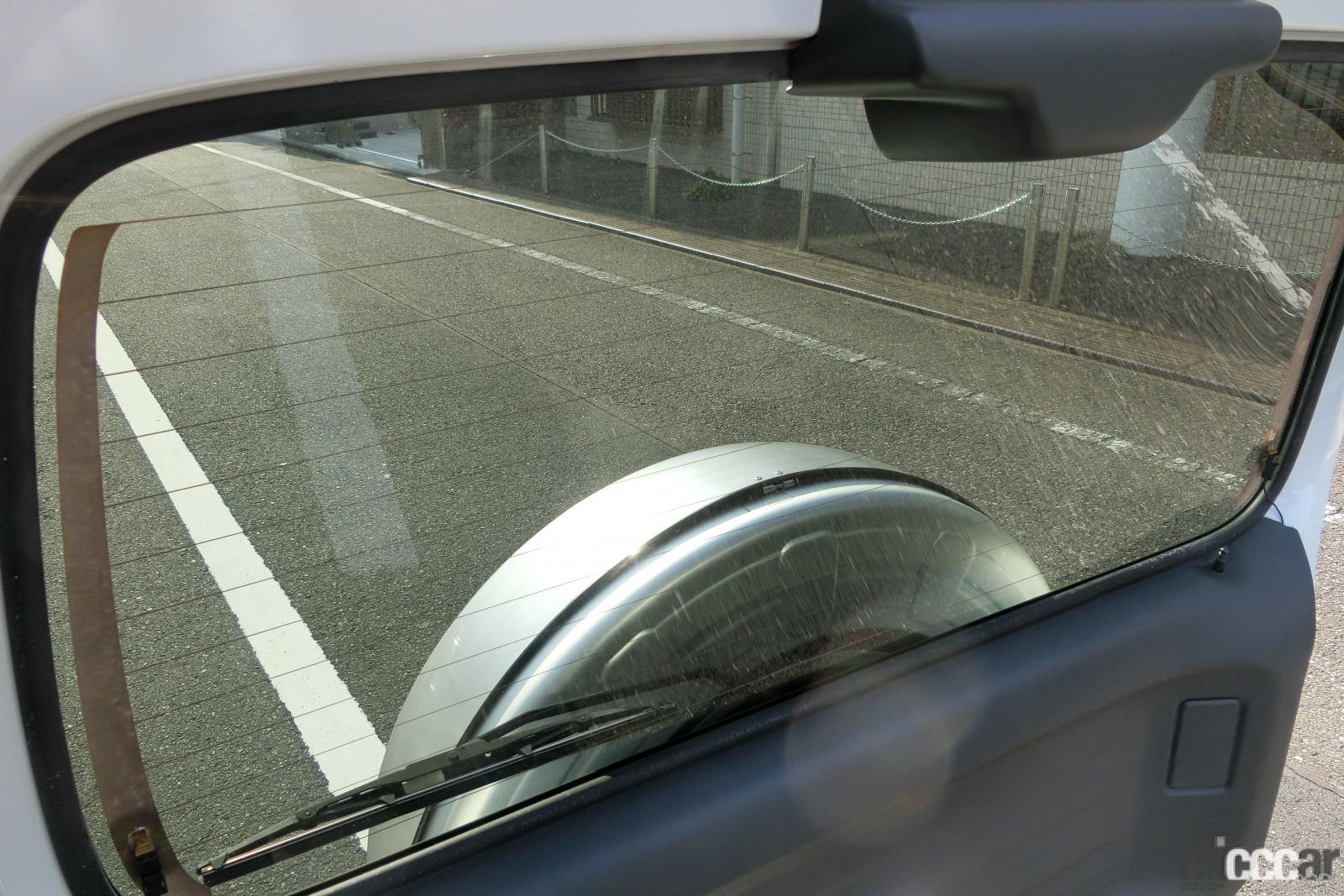 梅雨時必見 意外と知られていない 運転中のガラスくもりへの エアコン使用の絶大効果 Clicccar Com