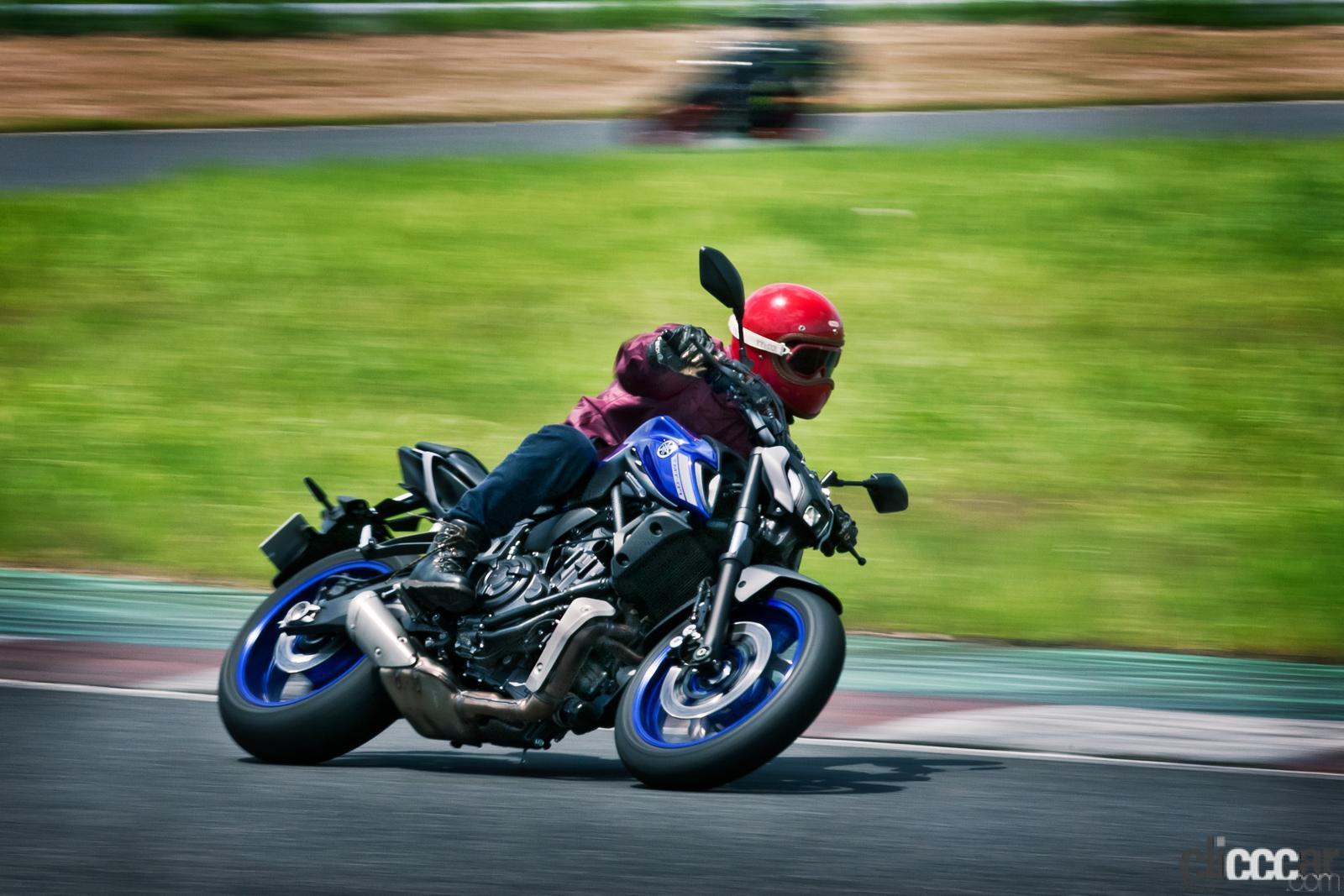 21YamahaMT-1032 画像｜自由度MAXのピュアスポーツ！ヤマハMT-07 ABSは「バイクらしさ」を体で感じるハンドリングマシン |  clicccar.com