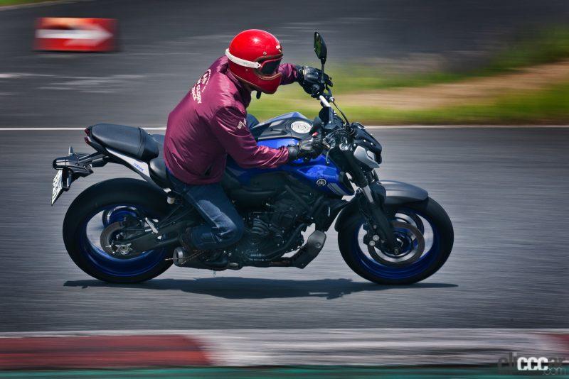 「自由度MAXのピュアスポーツ！ヤマハMT-07 ABSは「バイクらしさ」を体で感じるハンドリングマシン」の3枚目の画像