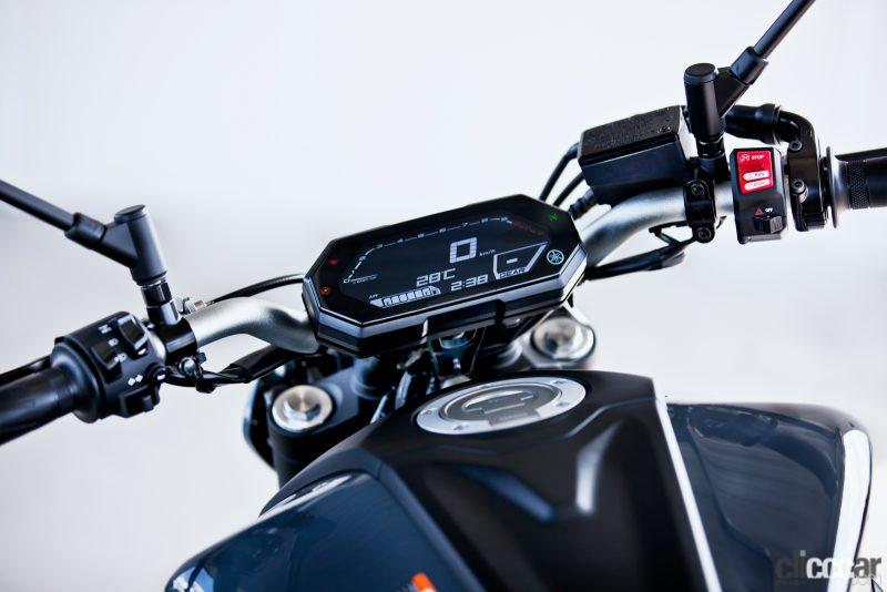 「自由度MAXのピュアスポーツ！ヤマハMT-07 ABSは「バイクらしさ」を体で感じるハンドリングマシン」の6枚目の画像