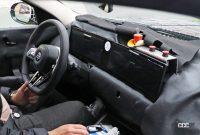 「車内を激写！BMW 7シリーズ次期型、湾曲ディスプレイなどを搭載」の16枚目の画像ギャラリーへのリンク