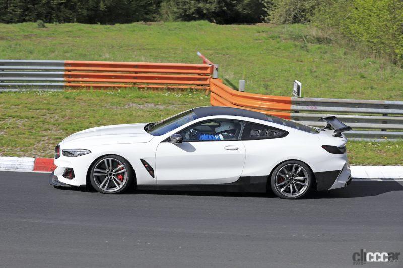 「700馬力超え？BMW M8最強モデル「CSL」開発車両がニュル高速テスト開始！」の7枚目の画像