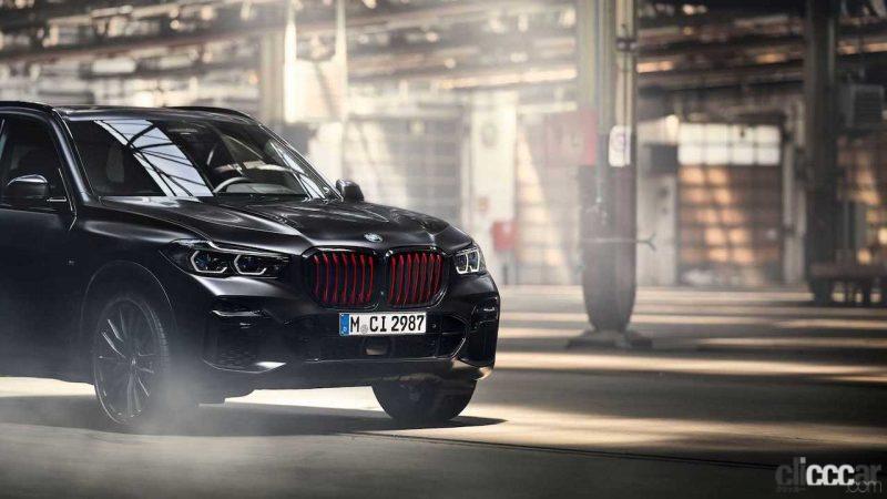 「赤いグリルにガラス製ギアシフター装備。「BMW X5 ブラック バーミリオン」初公開！」の7枚目の画像