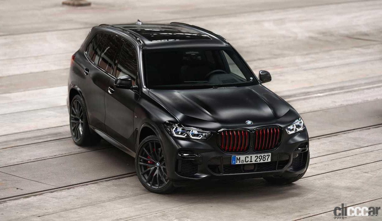 2022-bmw-x5-black-vermilion 画像｜赤いグリルにガラス製ギアシフター