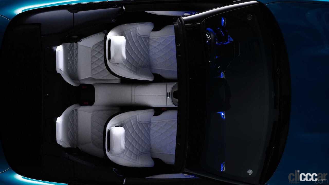 「メルセデスAMG SL、新型モデルの内部を先行公開！2+2レイアウトに」の9枚目の画像