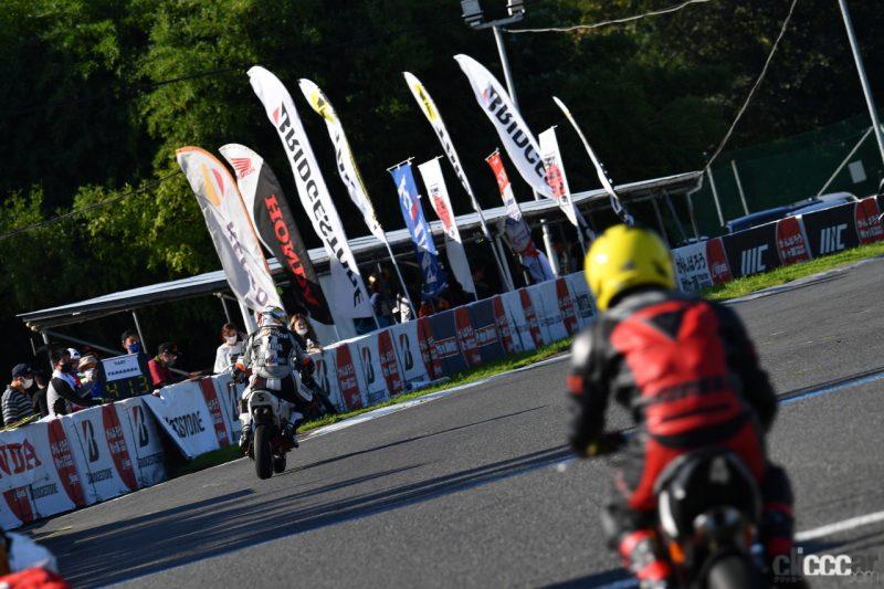 「青木拓磨プロデュースのミニバイク耐久レース「Let’sレン耐！」が初の24時間レースを開催」の9枚目の画像