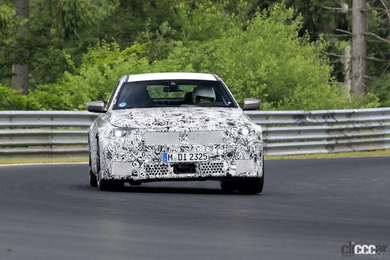 「新型BMW M2がニュルで高速テスト！M3/M4用3L直6ツインターボをデチューン搭載」の1枚目の画像