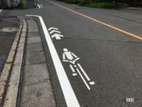 道路にある自転車マークや矢印の意味とは