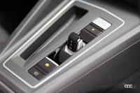 8代目新型ゴルフに飯田裕子さんが試乗