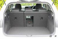 8代目新型ゴルフに飯田裕子さんが試乗