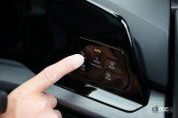 8代目新型ゴルフに飯田裕子さんが試乗