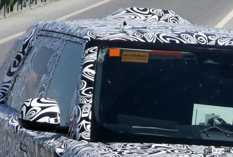 「SUVの王様・レンジローバー次期型、PHEVモデルを初スクープ！」の4枚目の画像