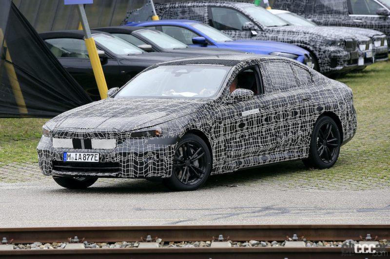 「BMW・5シリーズファミリー次期型、PHEVは760馬力、EVは800馬力か？」の3枚目の画像