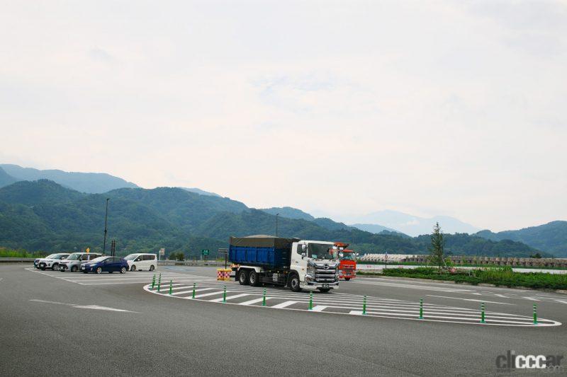 「富士山西側の交通の便が向上。静岡と山梨を結ぶ中部横断自動車道が全線開通【自動車道新規開通】」の2枚目の画像