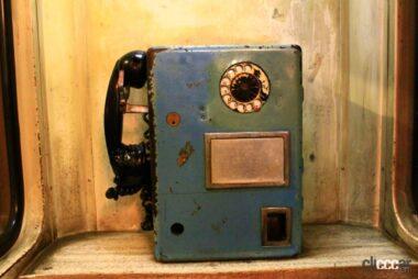 昔の電話ボックス