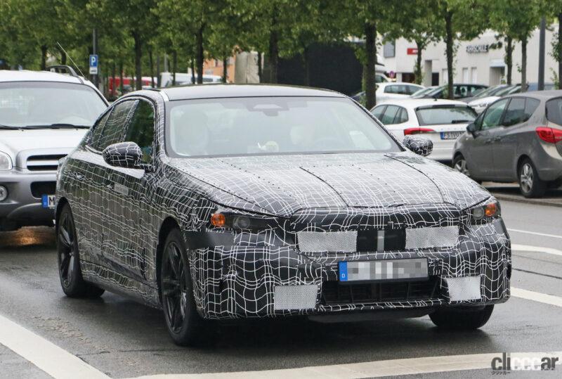 「「iX」風コックピット見える!? BMW 5シリーズ次期型、最新プロトタイプをキャッチ」の13枚目の画像