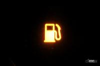 燃料残量警告灯（ガソリンランプ）が点灯したらあと何キロ走れる？給油量と平均燃費から計算で割り出してみた - fuel empty warning lamp