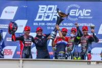 スズキが世界最高峰の2輪耐久レースEWCで2021年の年間チャンピオン