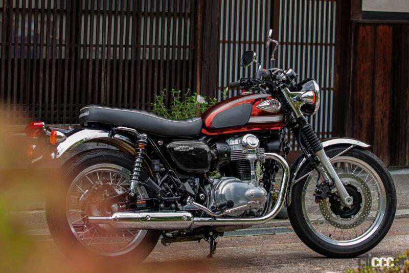 「カワサキ名車直系の「W800」シリーズに2022年モデル！ 伝説的バイクの末裔「メグロK3」も復活」の1枚目の画像