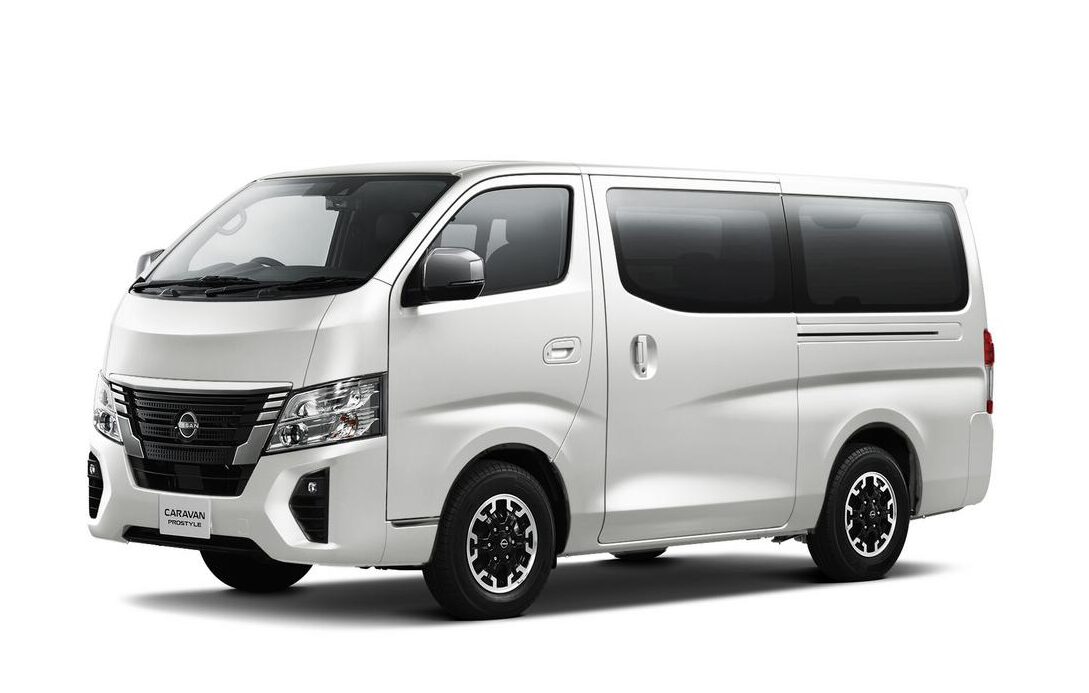 日産nv350キャラバンのガソリンエンジン車がマイナーチェンジで キャラバン に改名 スタイリッシュな内外装に変身 Clicccar Com 日産nv350キャラバンのガソリンエンジン車がマイナーチェンジで キャラバン に改名 スタイリッシュな内外装に変身 Clicccar Com
