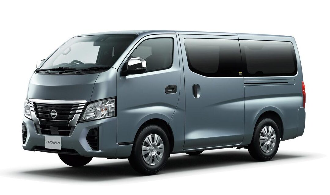 日産nv350キャラバンのガソリンエンジン車がマイナーチェンジで キャラバン に改名 スタイリッシュな内外装に変身 Clicccar Com 日産nv350キャラバンのガソリンエンジン車がマイナーチェンジで キャラバン に改名 スタイリッシュな内外装に変身 Clicccar Com