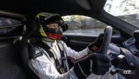 究極のポルシェ・ケイマン「GT4 RS」、ニュルでGT4のレコードを更新！ - 2022-Porsche-Cayman-GT4-RS-Teaser-13