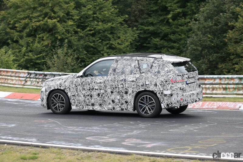 「BMW X1次期型、プロダクション仕様の開発車両がニュルで高速テスト！」の5枚目の画像