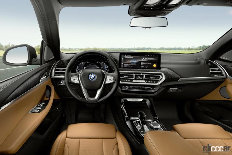 「BMW X3、BMW X4がマイナーチェンジ。精悍なフロントマスクになり、先進安全装備やコネクティビティも最新バージョンに進化」の5枚目の画像