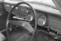 1966年発売のカローラの運転席周り、当時は超シンプルなインパネ