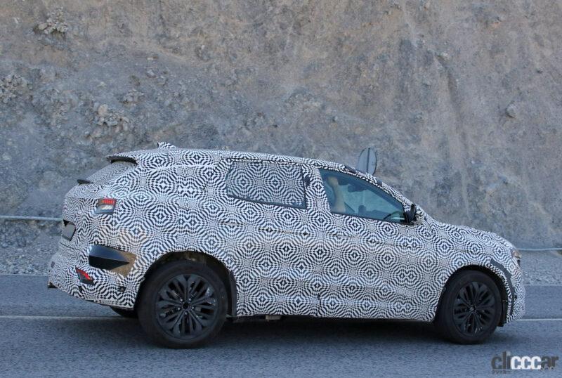 「日産e-POWER搭載!? ルノーSUV「カジャー」次期型のコックピットを激写！」の13枚目の画像