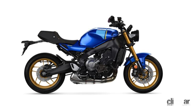 「ネオレトロなヤマハのバイク「XSR900」がフルチェンジ。懐かしの80年代WGPマシンのゴロワーズ風カラーも装備」の4枚目の画像