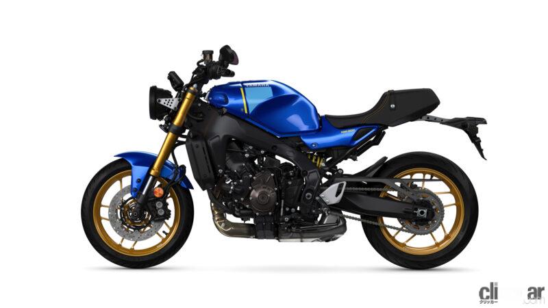「ネオレトロなヤマハのバイク「XSR900」がフルチェンジ。懐かしの80年代WGPマシンのゴロワーズ風カラーも装備」の5枚目の画像