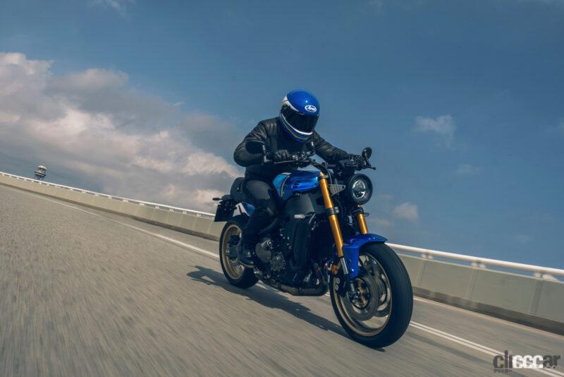 「ネオレトロなヤマハのバイク「XSR900」がフルチェンジ。懐かしの80年代WGPマシンのゴロワーズ風カラーも装備」の9枚目の画像