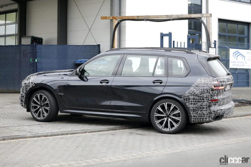 「BMWのフラッグシップSUV「X7」改良型、ついにテールライト点灯！最終デザインが徐々に露出」の7枚目の画像