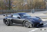 「噂のフェンダーダクトがついに露出。ポルシェ・ケイマン最速の「GT4 RS」、市販モデルをキャッチ」の7枚目の画像ギャラリーへのリンク