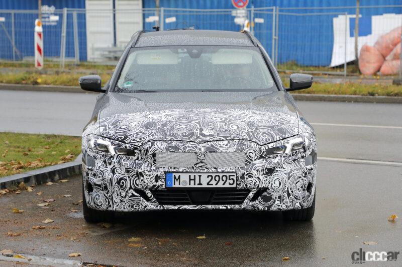 「BMW 3シリーズ ツーリング改良型を初スクープ！ 新ヘッドライトも装着完了」の2枚目の画像