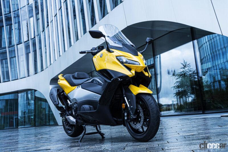 「スタイル一新！ヤマハの560ccスポーツスクーター「TMAX」「TMAX Tech MAX」に2022年モデル登場」の1枚目の画像