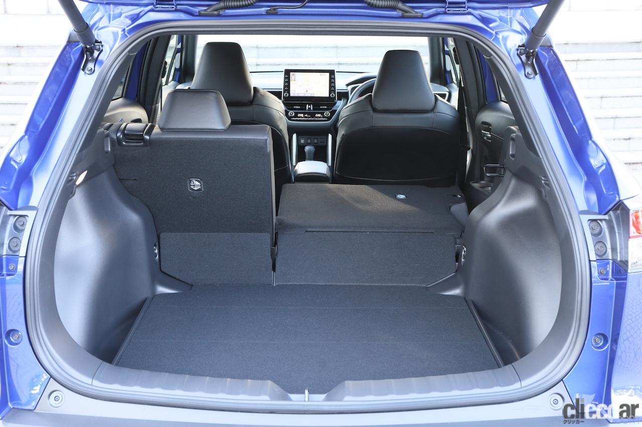 「トヨタ・カローラクロスは、純正用品の「ラゲージアクティブボックス」があると積載時や車中泊する際に便利」の4枚目の画像