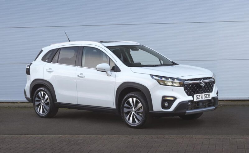 世界初公開されたスズキの新型 S Cross エスクロス は Suvらしいタフなスタイリングが特徴 Clicccar Com 世界初公開されたスズキの新型 S Cross エスクロス は Suvらしいタフなスタイリングが特徴 Clicccar Com